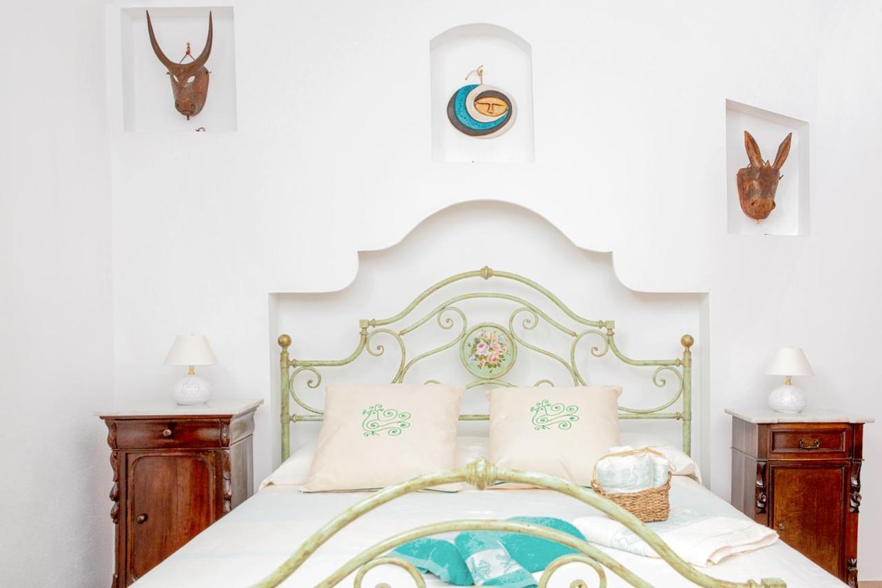 Vincent House Hotell Santa Teresa Gallura Exteriör bild