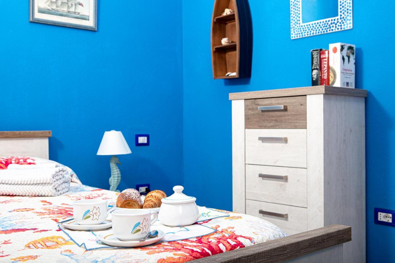 Vincent House Hotell Santa Teresa Gallura Exteriör bild