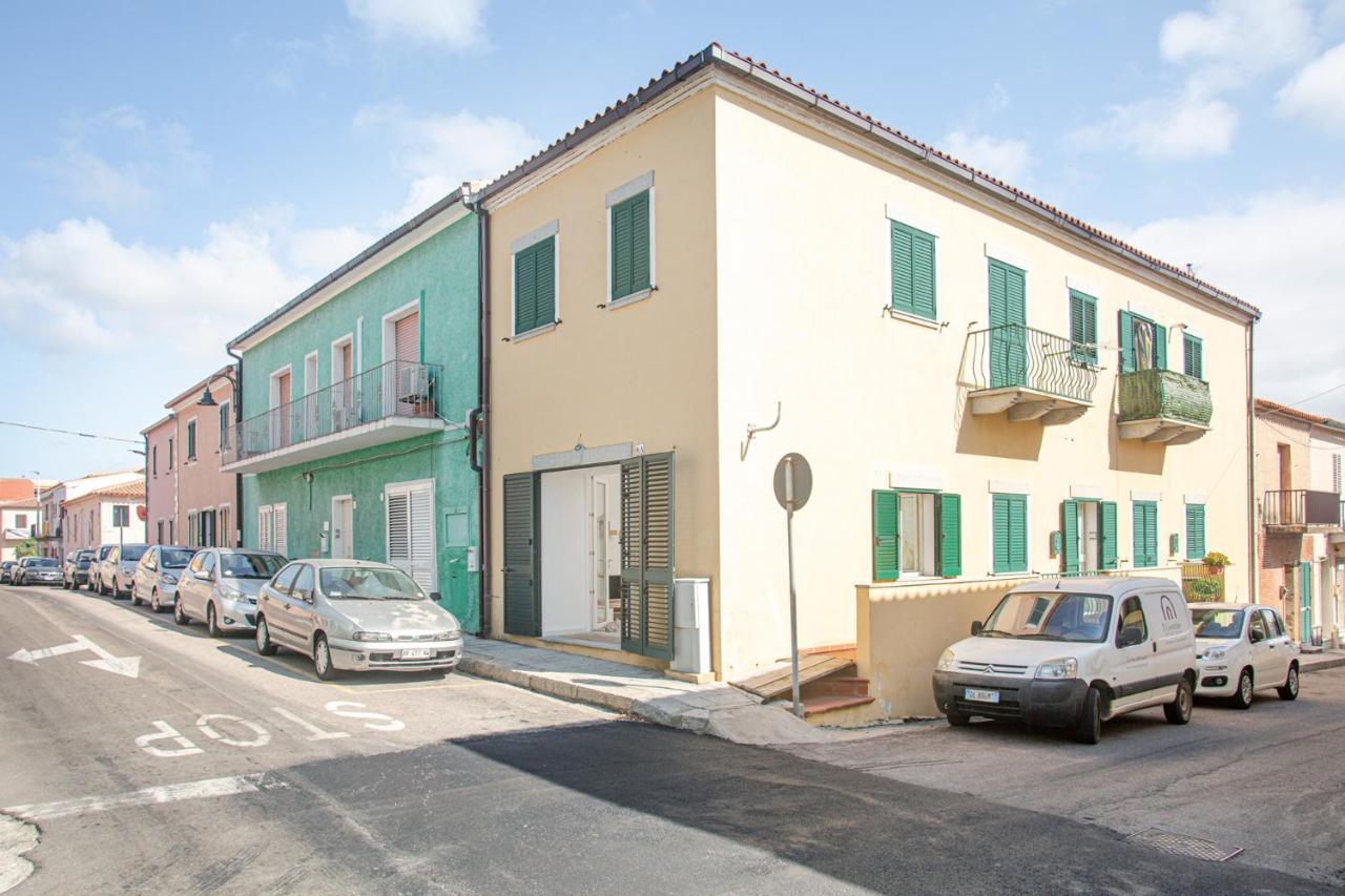 Vincent House Hotell Santa Teresa Gallura Exteriör bild
